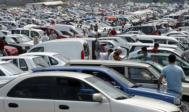 İkinci el araç fiyatları temmuzda da düştü: Yüzde 3.7 olarak hesaplandı...