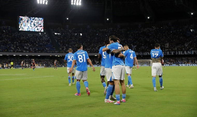 Napoli sahasında farklı kazandı!