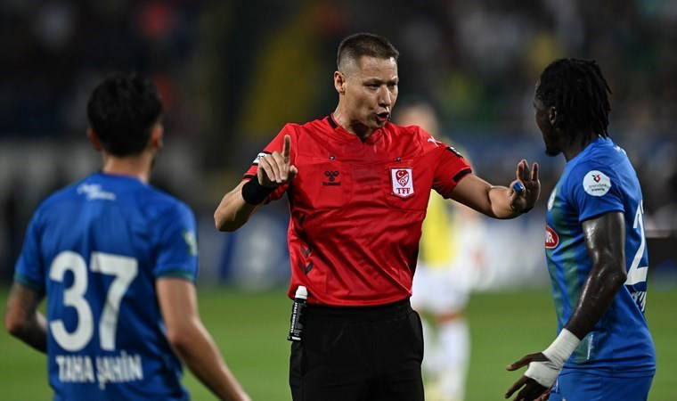 Eski hakemler Çaykur Rizespor - Fenerbahçe maçını değerlendirdi: Jayden Oosterwolde'nin pozisyonu penaltı mı?