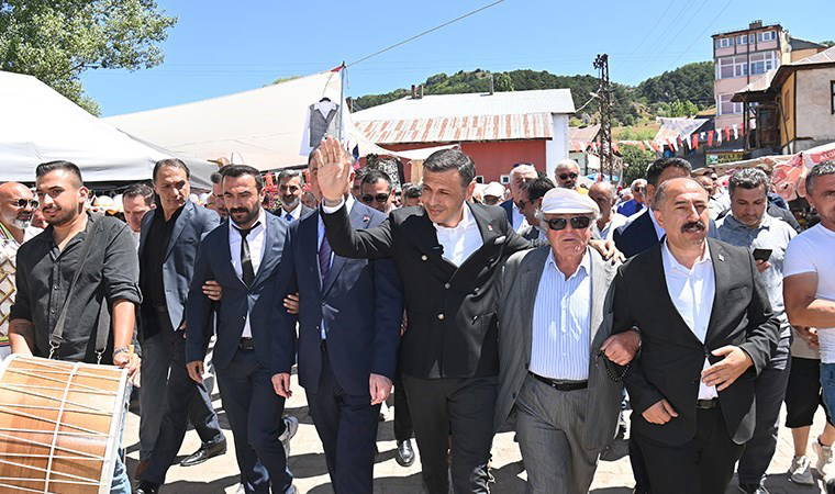 CHP'li Özgür Çelik Şerefiye Festivali'nde konuştu: 'Toplumsal barışı pekiştirmeliyiz'