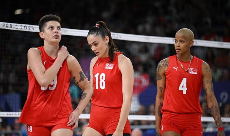 Çeyrek finali garantilemiştik: Filenin Sultanları, İtalya'ya mağlup oldu!