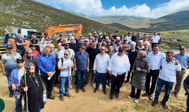 Tepki için şenlik düzenlendi
