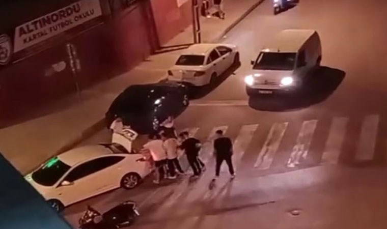 Kartal'da film sahnesi gibi olay! Darp ettikleri kişiyi silah zoruyla arabaya bindirip kaçırdılar