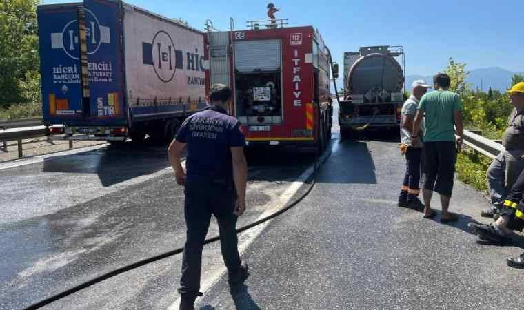 D-140’a dökülen asit paniğe yol açtı: Yol trafiğe kapatıldı, bölgeye AFAD ekipleri sevk edildi