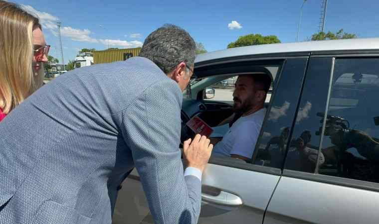 Özgür Özel'in mektubu, Kapıkule'de gurbetçilere dağıtıldı