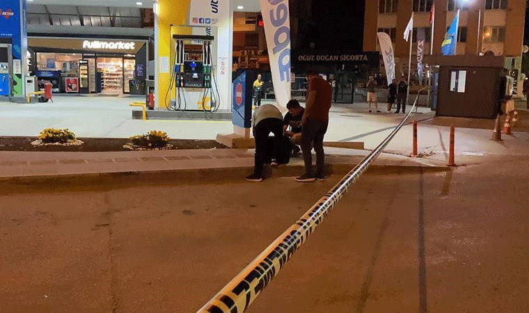 Burdur’da kaldırımda unutulan valiz paniğe neden oldu: Yol trafiğe kapatıldı