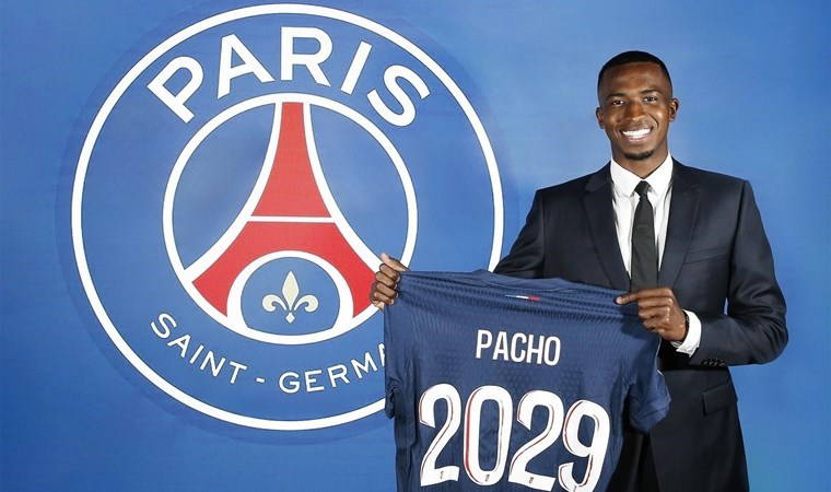PSG'den tarihi transfer: Bir ilk oldu!