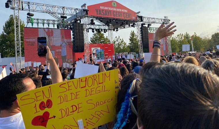 Hayvanseverlerden ‘katliam yasasına’ tepki