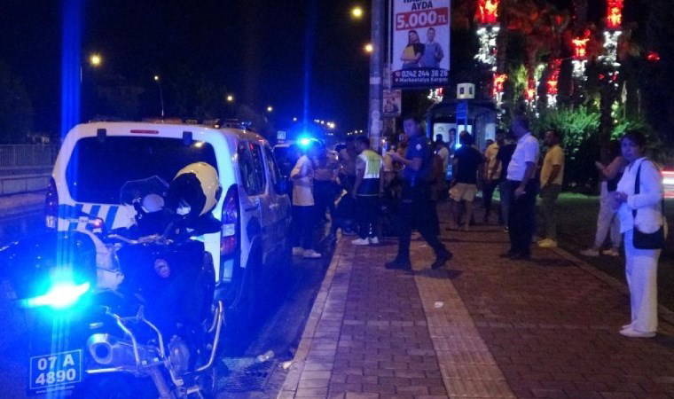 Halk otobüsünde ’laf atma’ kavgasında kan aktı: 1 yaralı