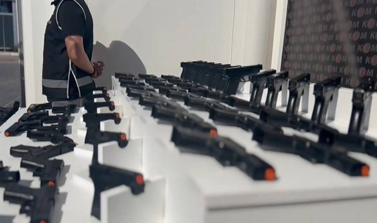 TEM'de durdurulan 3 araçtan 101 ruhsatsız tabanca çıktı: 5 tutuklama