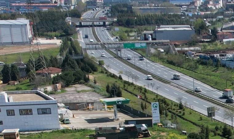 Geri dönüşüm yüklü kamyon alev alev yandı