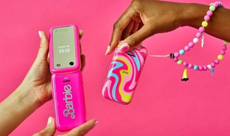 Kapaklı Barbie telefonu beklenenden fazla satış yaptı