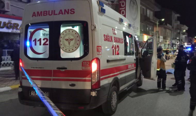 Otomobilin çarptığı bisiklet sürücüsü öldü