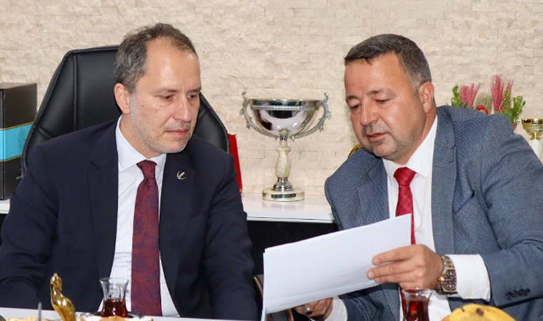 Yeniden Refah'ta bir belediye başkanı daha istifa etti