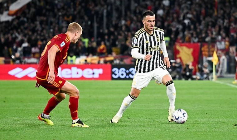 Ünlü gazeteci duyurdu: Fenerbahçe, Filip Kostic için geri sayımda!