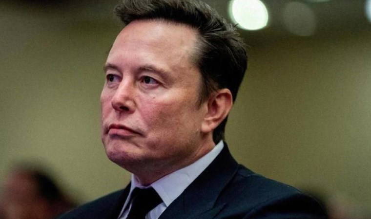 Elon Musk, X'te ismini değiştirdi