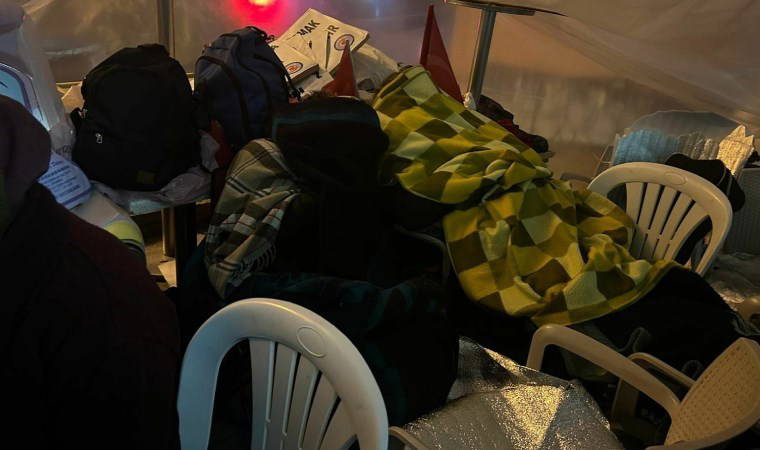 Polonez işçileri yeni yıla direnişle girdi: 'Adalet sarayında adalet arıyoruz'