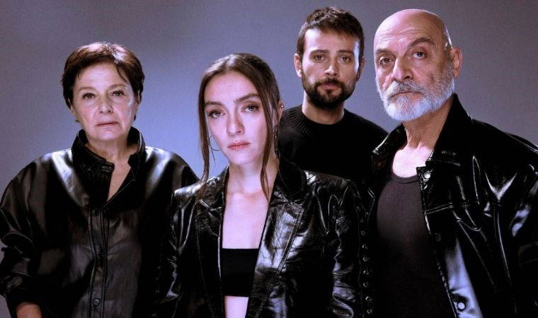 "İnsanlar Mekanlar Nesneler” prömiyerini yaptı