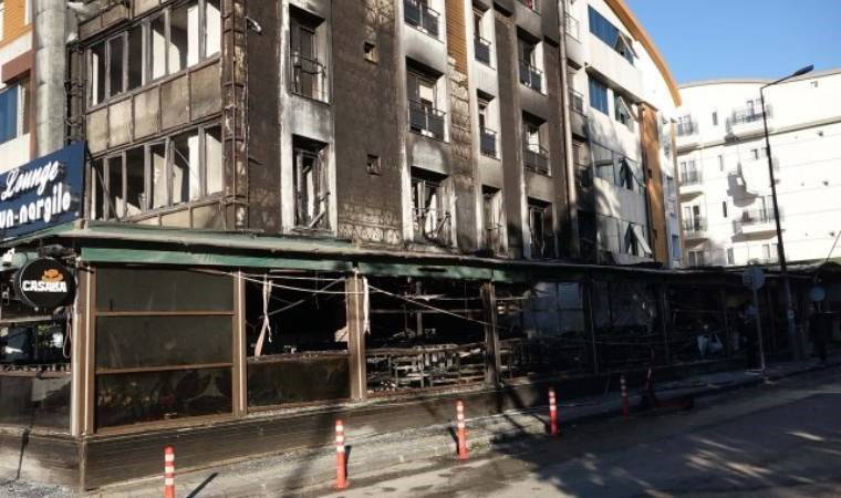 İşyerinde korkutan yangın: Aparta sıçramadan söndürüldü!