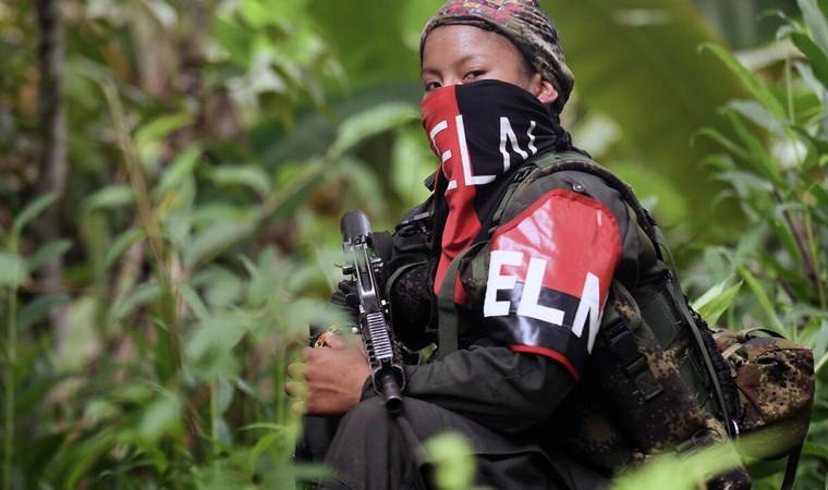 Kolombiya'da silahlı gruplar arasında çatışma: 30 ölü