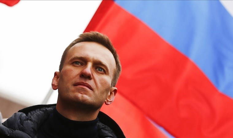 Rus muhalif Navalnıy'nın avukatlarına hapis cezası