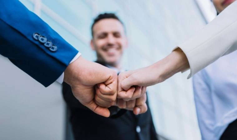 İnsanlara kolayca güvenen 5 burç: Bu burçlar temiz kalpliliğiyle her zaman ön plana çıkıyor...