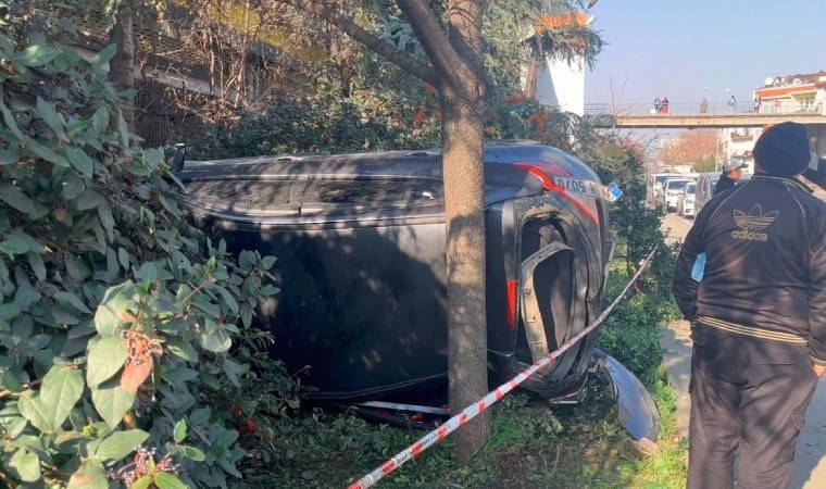 İstanbul'da otomobilin makas atarken çarptığı araç takla attı: 6 yaralı