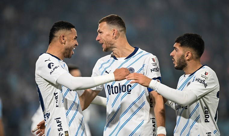 Puan farkını 6'ya indirdi: Fenerbahçe, Adana'da golcüleriyle güldü! Adana Demirspor 0-4 Fenerbahçe