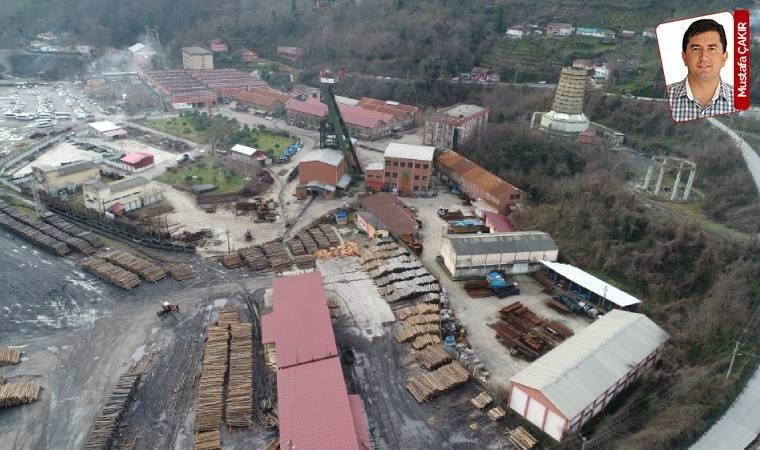 Göz göre göre batıracaklar