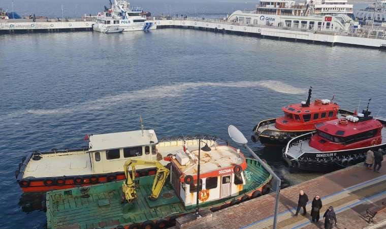 Balıkçılar müsilajdan dertli: Erdek Körfezi'ni kapattı