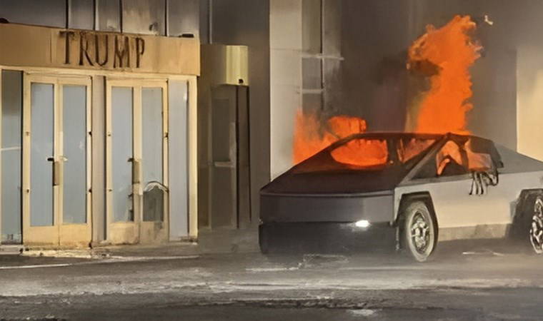 Trump'ın otelinin önünde alev almıştı...