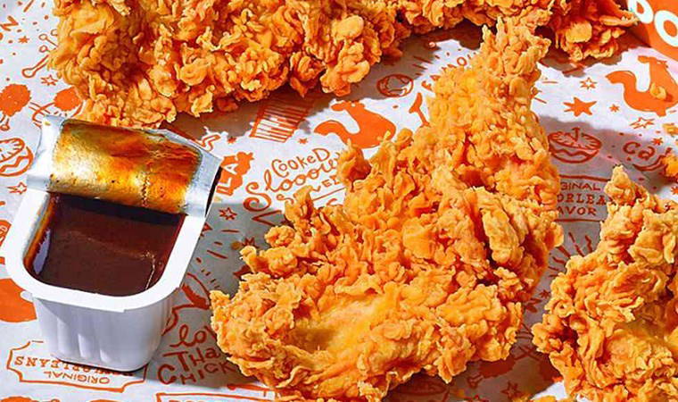 Ünlü fast food zinciri 50 şubede 'bedava tavuk' dağıtacak