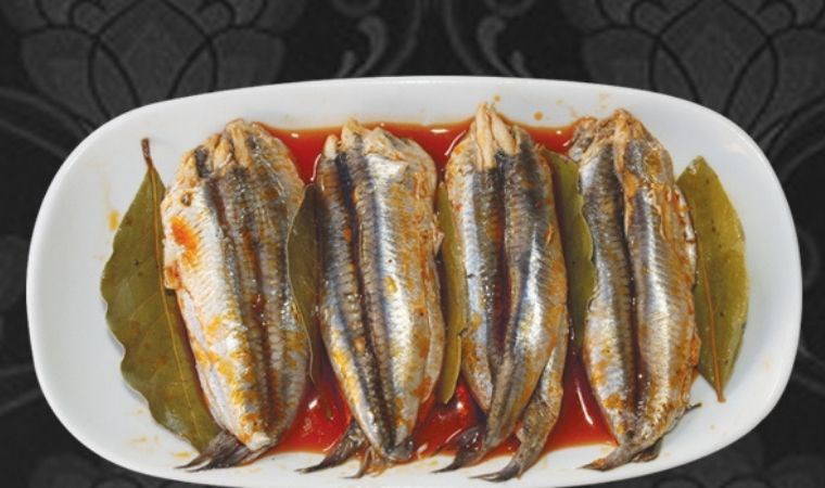 Lezzeti uzun süre saklayın: Hamsi salamura tarifi