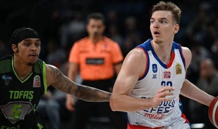 Anadolu Efes'te ayrılık! Justus Hollatz...