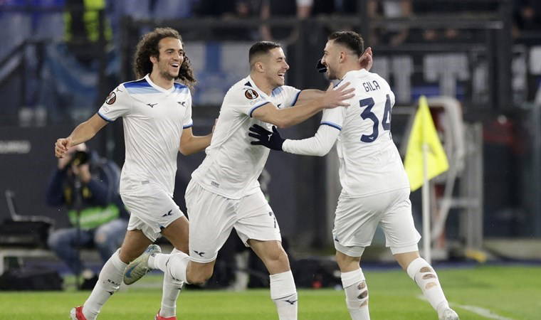 Lazio, güle oynaya son 16'yı garantiledi