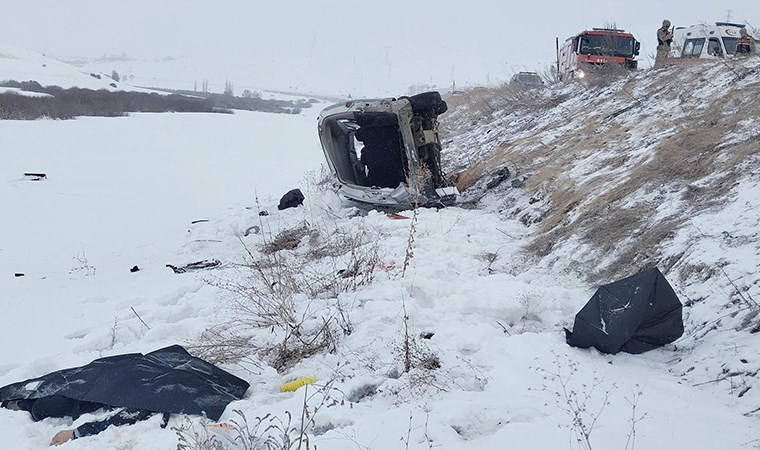 Erzurum'da 'kayganlaşan yol' kaza getirdi: Ölü ve yaralılar var...