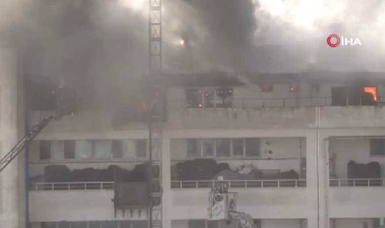 Son Dakika... Sultanbeyli'de tekstil atölyesinde yangın