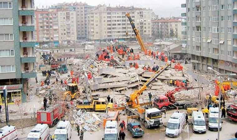 92 kişiye mezar olmuştu!  Konya Zümrüt Apartmanı Faciası