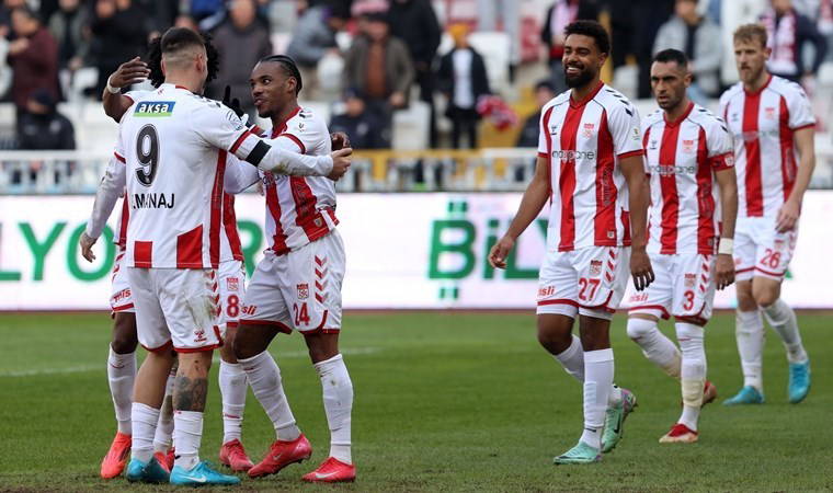 Sivasspor galibiyet hasretini 5 golle bitirdi!
