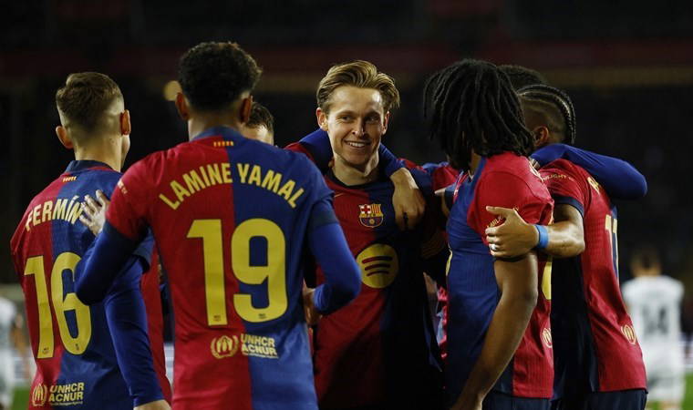 Barcelona, Valencia'ya gol oldu yağdı!