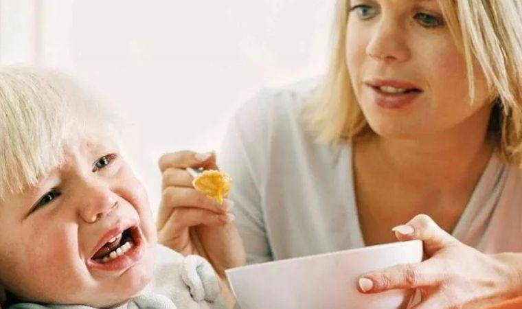 Çocukları yemekte zorlamak doğru mu? "Tabağını bitir" demeden çocuğunuzu sağlıklı beslemek mümkün!