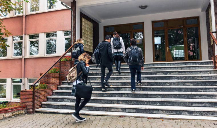 'Velilerimiz pahalı buluyorsa, kayıt özgürlükleri var'