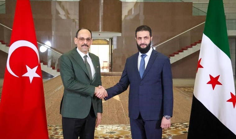 İbrahim Kalın-Colani görüşmesindeki Türk bayrağı tartışma yarattı