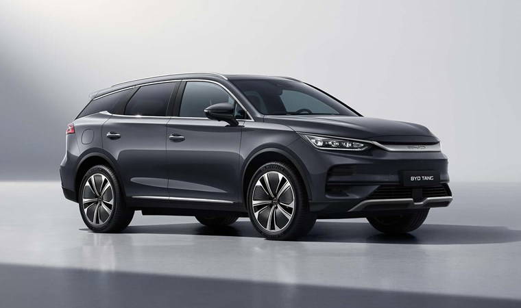 BYD'nin elektrikli SUV modeli Tang için tarih verildi: 530 kilometre menzille geliyor...