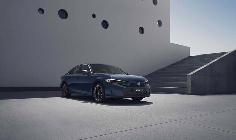 Honda'nın yenilenen Civic modeli satışa sunuldu: Fiyatlar ortaya çıktı...