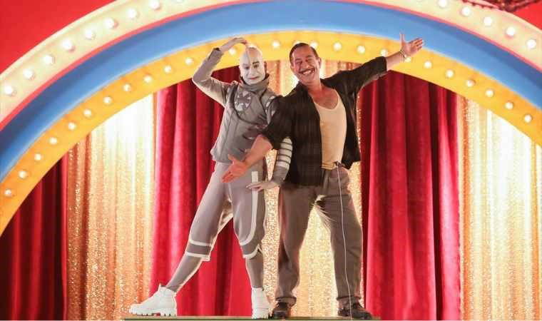 Arif v 216 filminin konusu ne? Arif v 216 filminin oyuncuları kim?