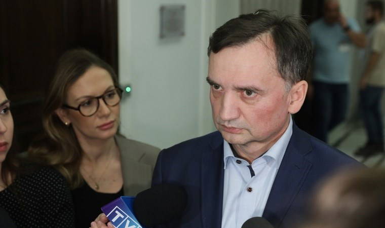 Polonya siyasetinde 'casus yazılım' skandalı: Eski bakan tutuklanabilir