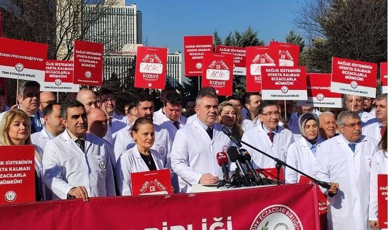 Eczaneler iflas tehlikesiyle karşı karşıya: 'Önlem alınmazsa 2025'te sağlık kapısı kapanacak'