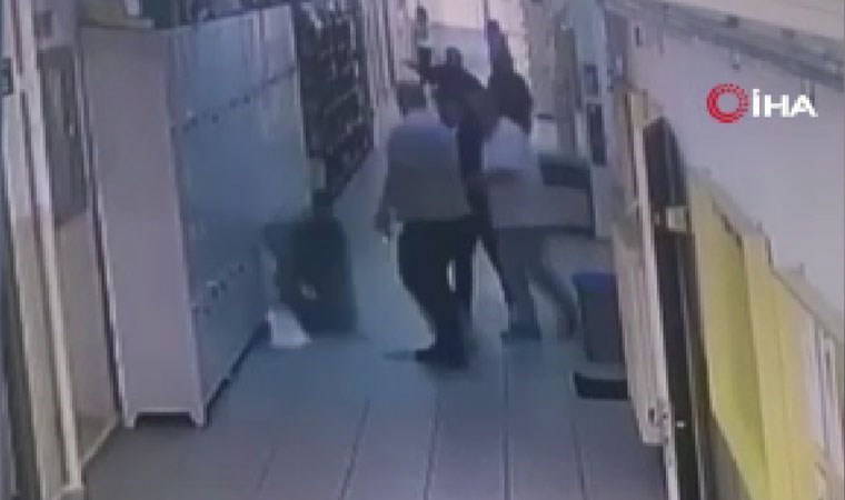 Oğlunun öğretmenine yumruk atan veliye para cezası