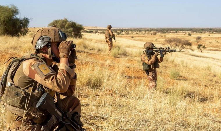 Fransa, Çad’daki son askeri üssünden ayrıldı